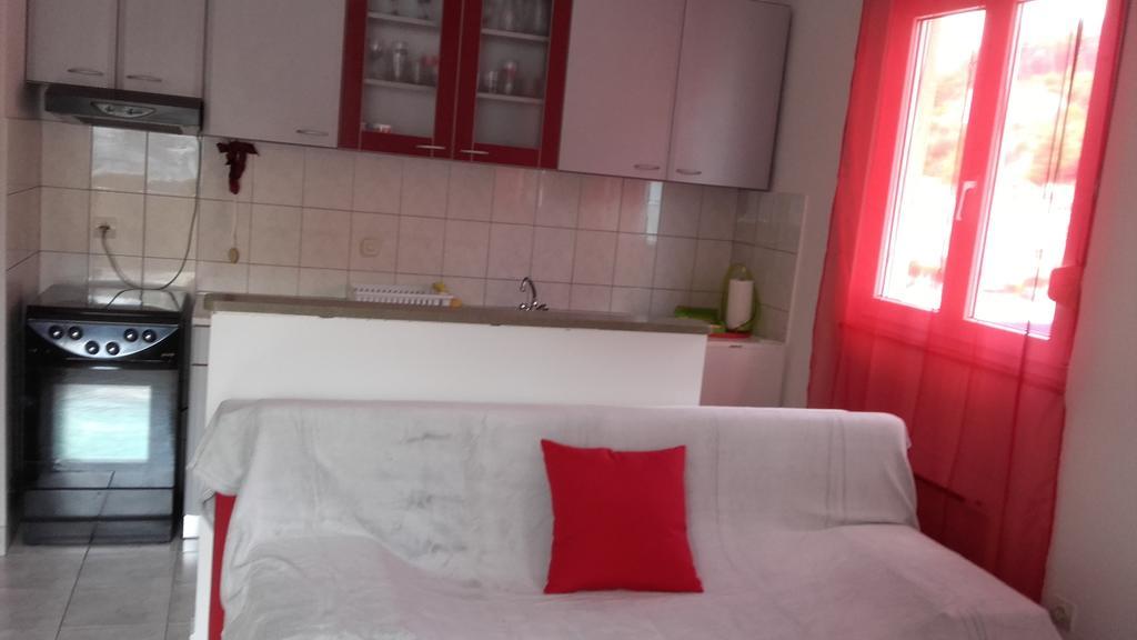 Apartment Max Omiš Εξωτερικό φωτογραφία