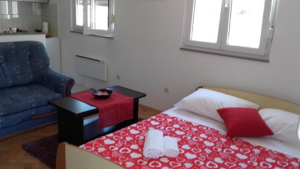 Apartment Max Omiš Εξωτερικό φωτογραφία