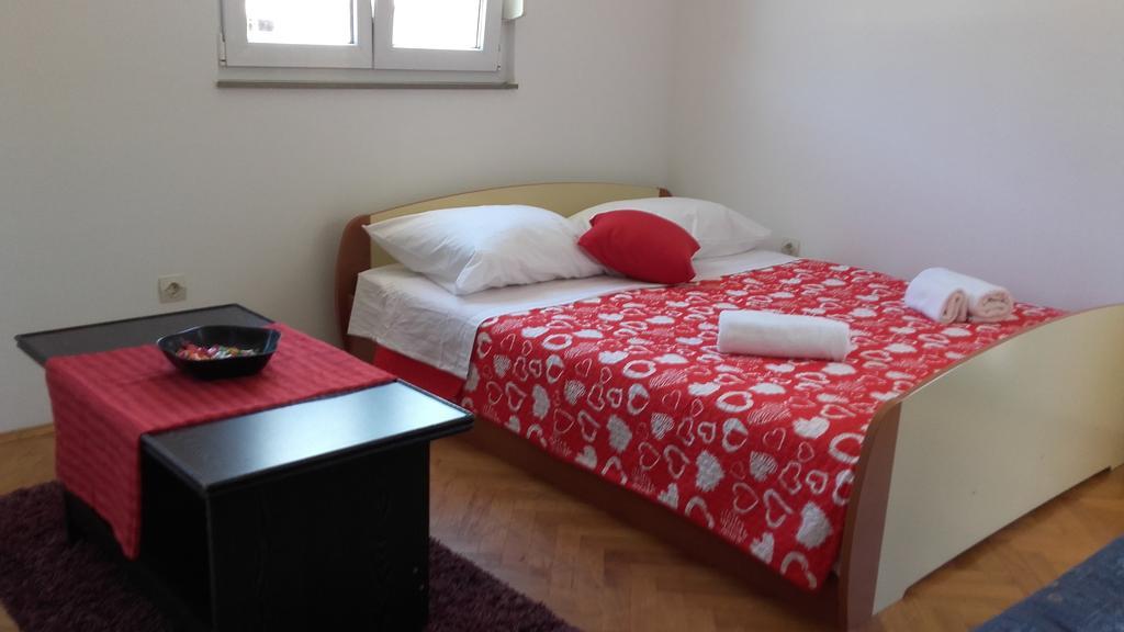 Apartment Max Omiš Εξωτερικό φωτογραφία